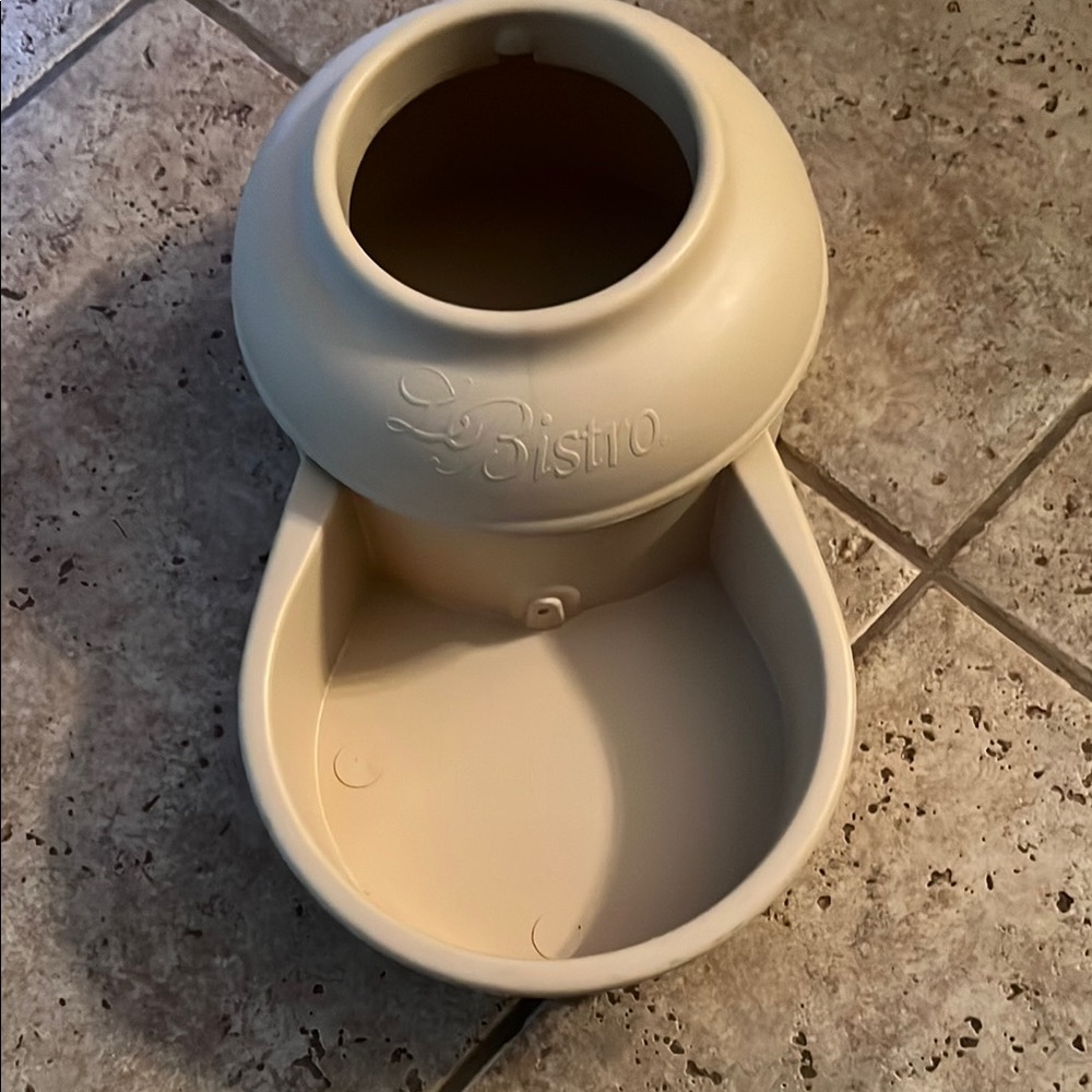 Petmate Le Bistro Water Dispenser Bowl